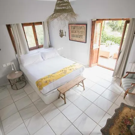Bed & Breakfast Dora (adults Only) 3*