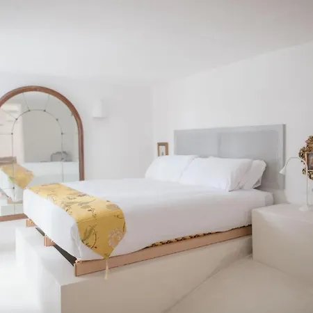Dora (adults Only) Bed & Breakfast